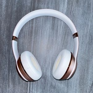 Beats Solo Wireless Headphones